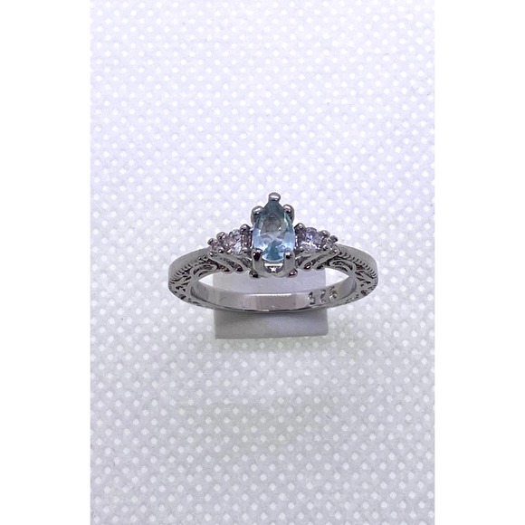 Size 6 Imitation Silver Blue Aquamarine Cubic Zirconia CZ March Birthstone Ring - Picture 3 of 9